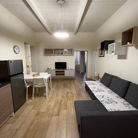 Sea Apartments Террачина Екстер'єр фото