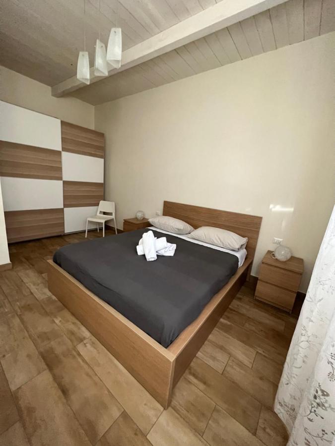 Sea Apartments Террачина Екстер'єр фото