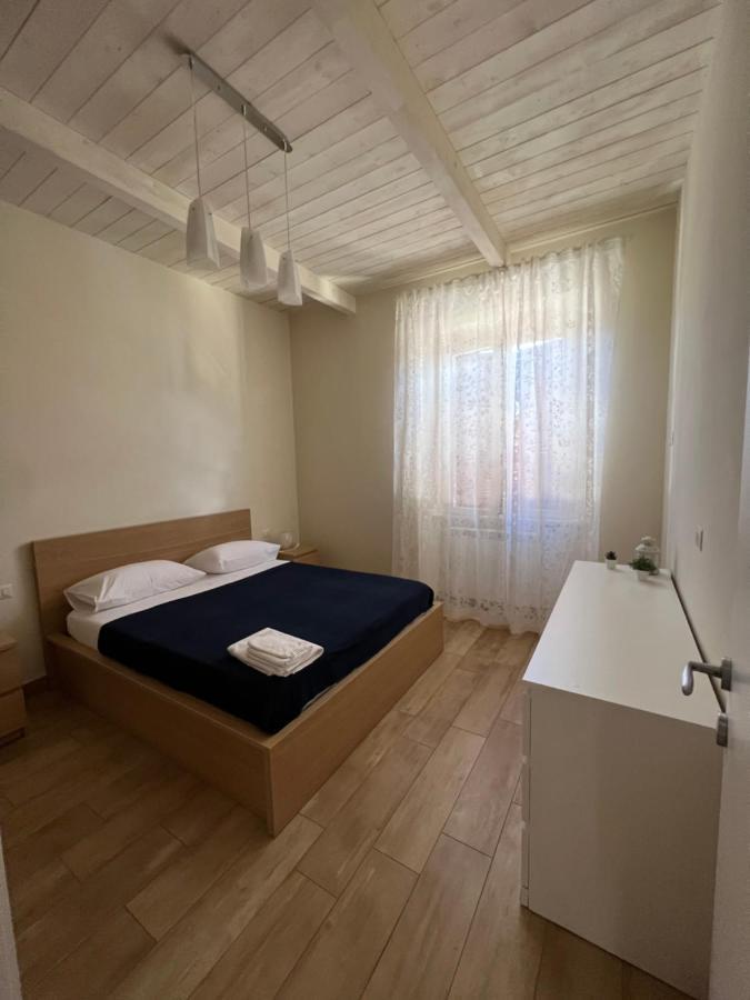 Sea Apartments Террачина Екстер'єр фото