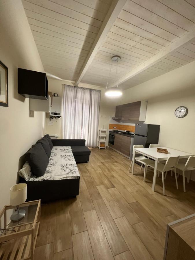 Sea Apartments Террачина Екстер'єр фото